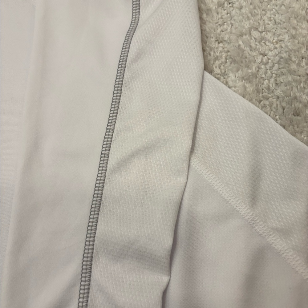 Like New! Huk Mens Long Sleeve Performance Fishing Shirt Rash Guard Small White - Picture 5 of 7